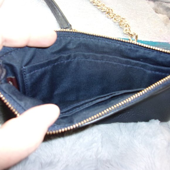 E-48 COACH PEBBLED LEATHER QUINN CROSSBODY IN NAVY - Picture 5 of 13